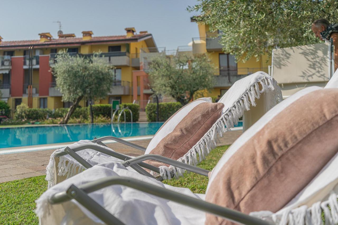 Dolce Vita Family Apartment Sirmione Exterior photo