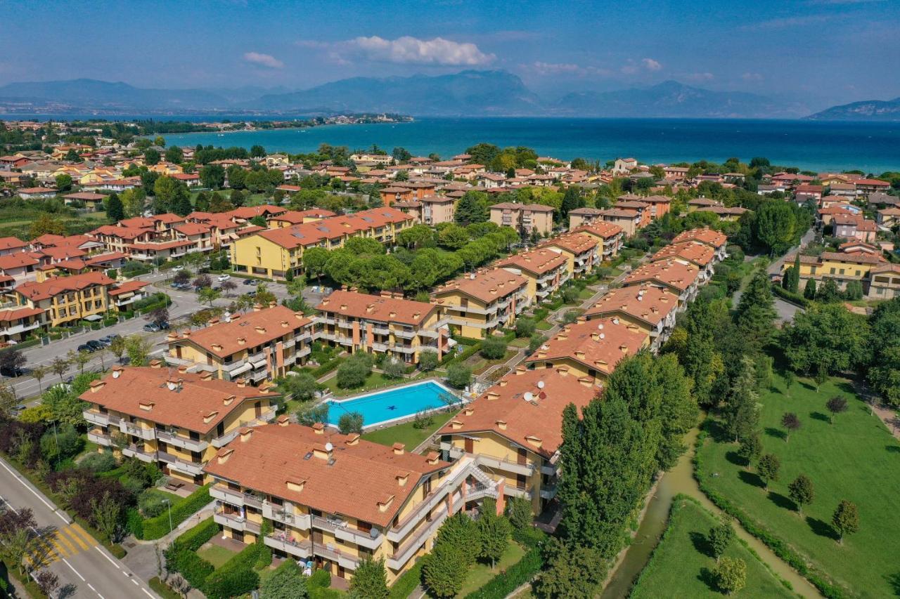 Dolce Vita Family Apartment Sirmione Exterior photo